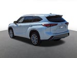 2023 Toyota Highlander Base