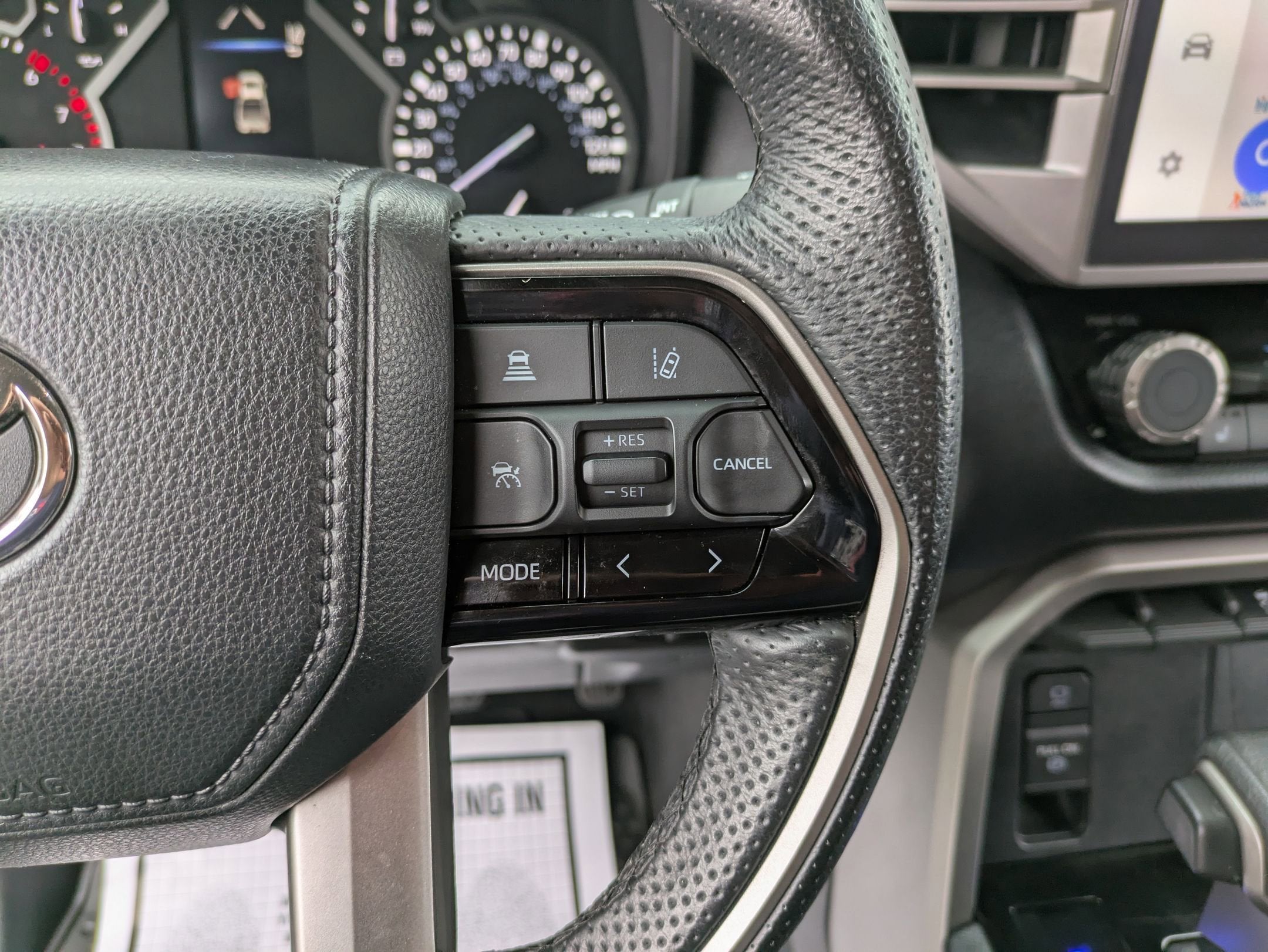 2022 Toyota Tundra 4WD SR5