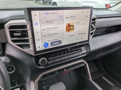 2022 Toyota Tundra 4WD SR5