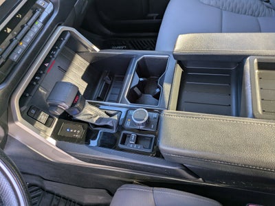 2023 Toyota Tundra 4WD SR5