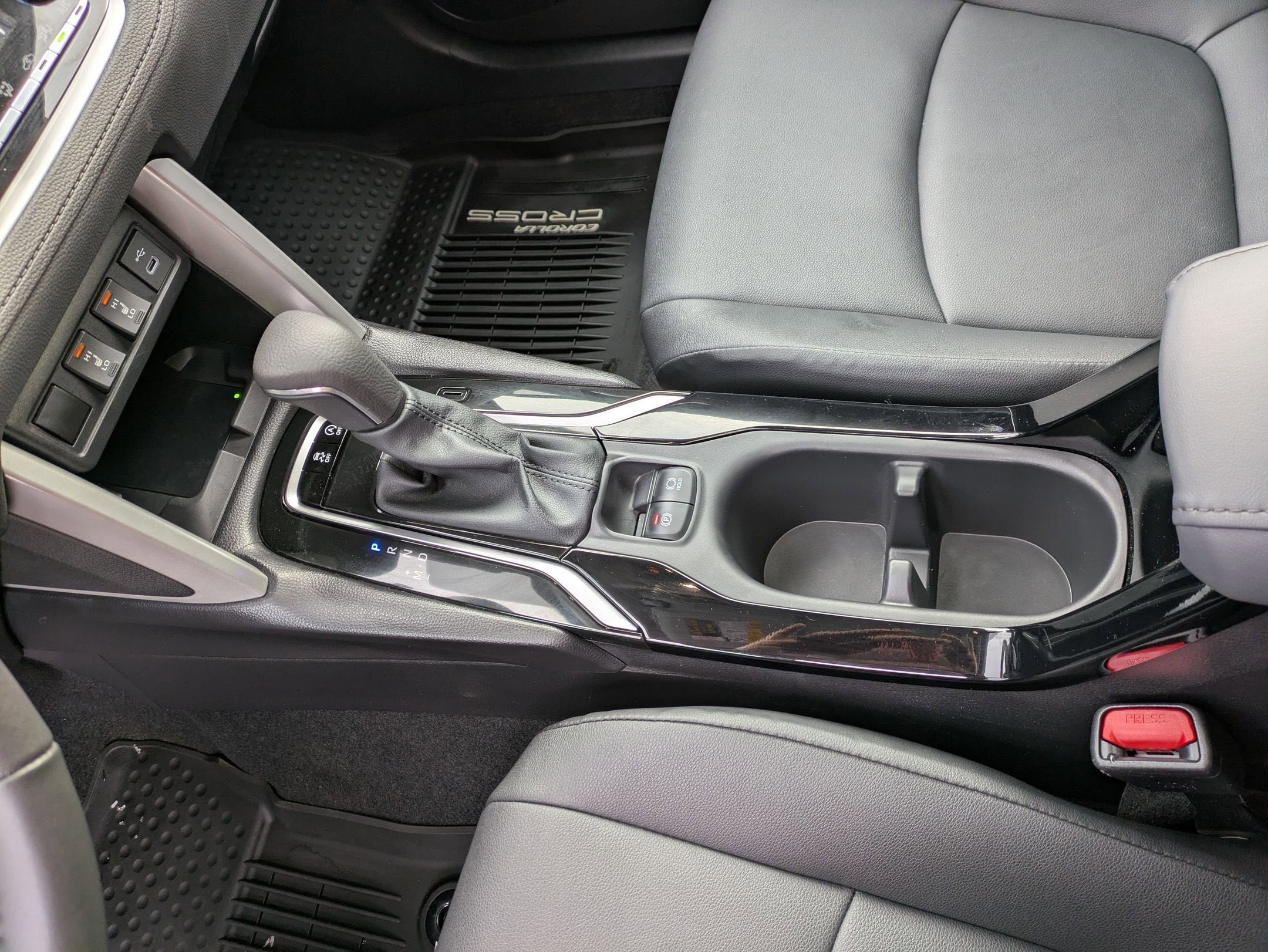 2025 Toyota Corolla Cross XLE