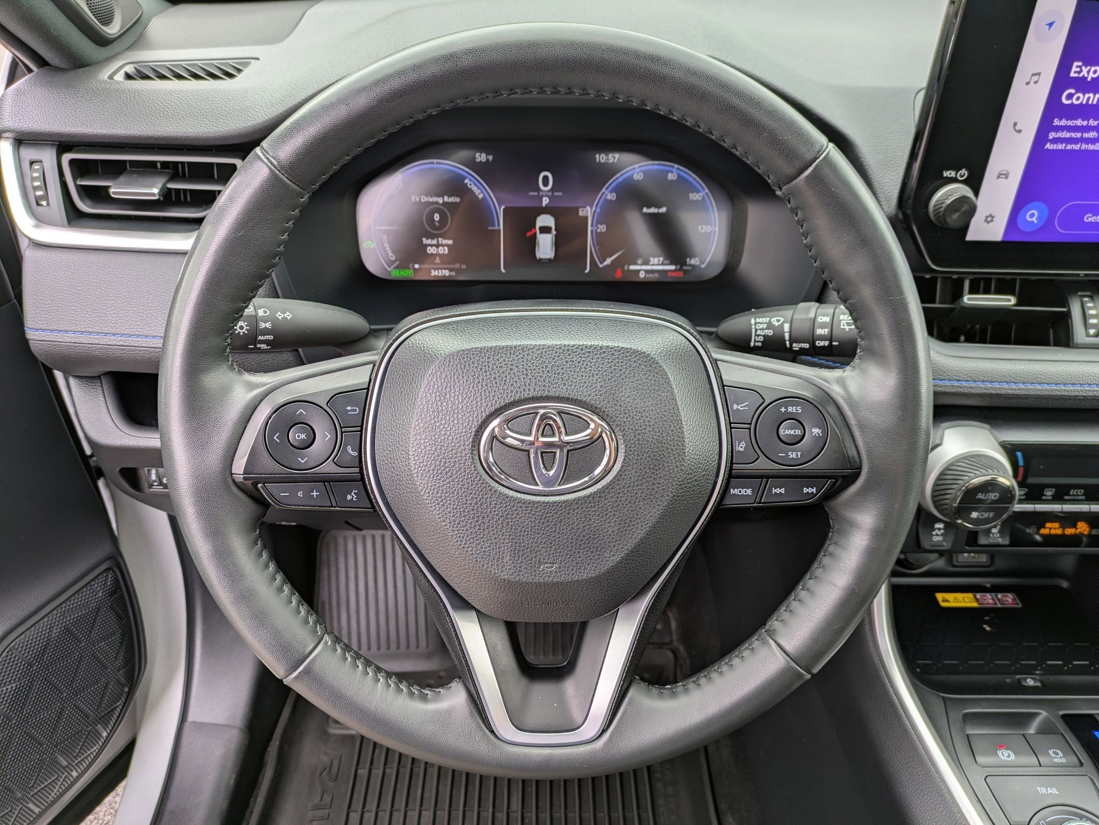 2025 Toyota RAV4 Hybrid XSE