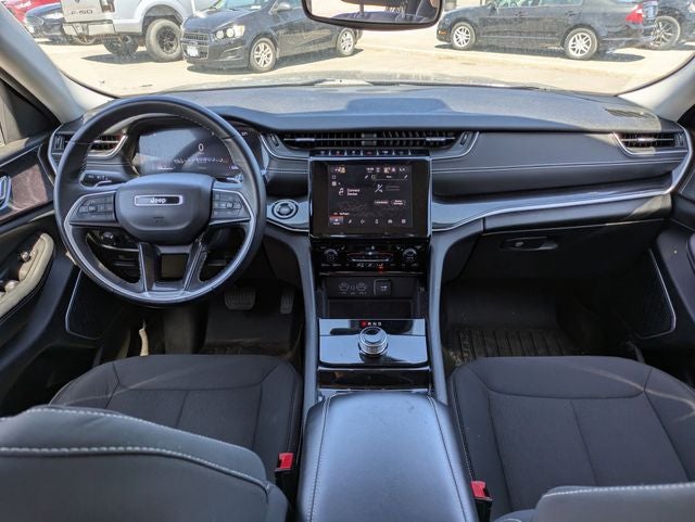 2022 Jeep Grand Cherokee L Laredo