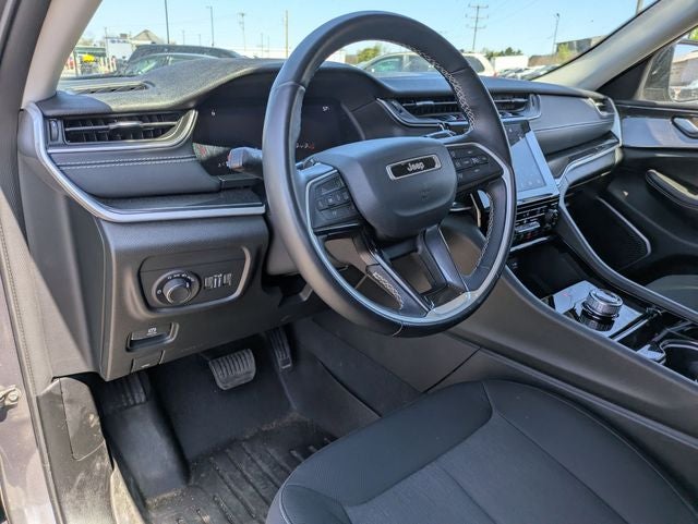 2022 Jeep Grand Cherokee L Laredo