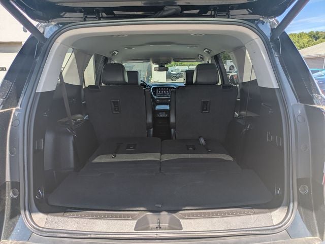 2023 GMC Acadia SLT - Photo 23