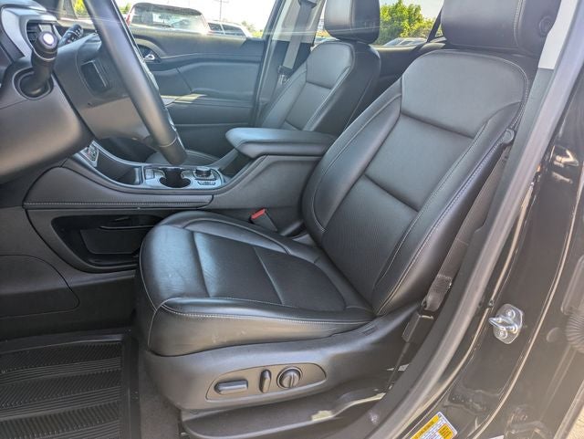 2023 GMC Acadia SLT - Photo 8