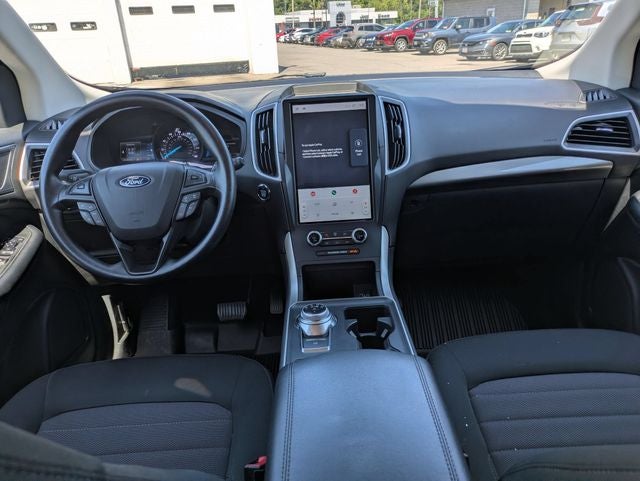 2023 Ford Edge SE