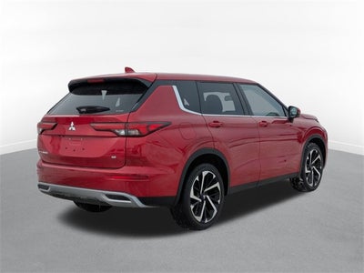 2022 Mitsubishi Outlander SE