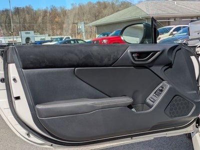 2025 Toyota GR86 Premium