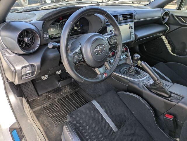 2025 Toyota GR86 Premium