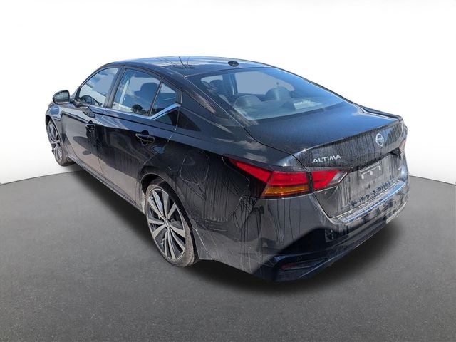 2022 Nissan Altima 2.0 SR