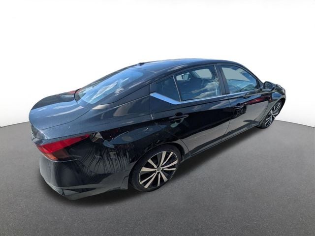 2022 Nissan Altima 2.0 SR