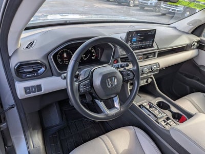 2023 Honda Pilot Touring 8 Seater