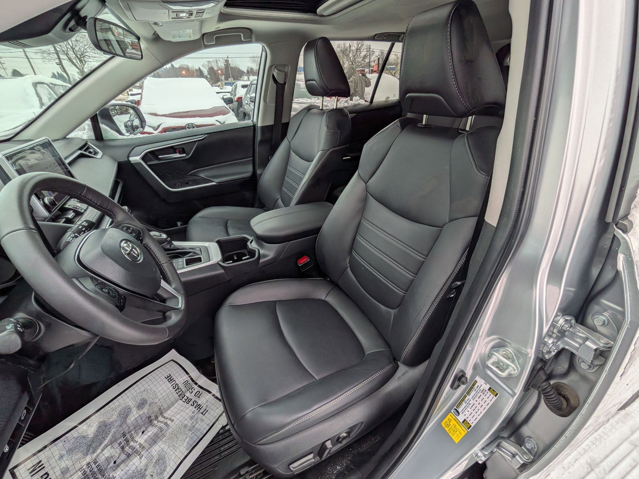 2023 Toyota RAV4 XLE Premium