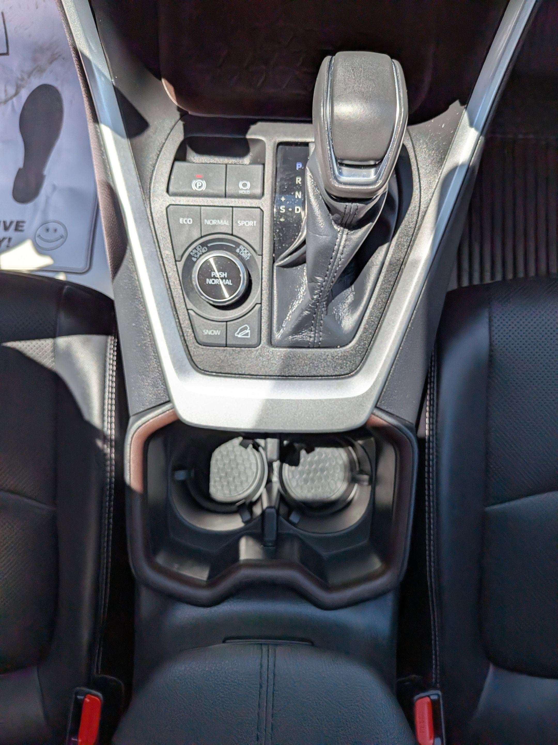 2022 Toyota RAV4 Limited w/ Cold Weather Pkg