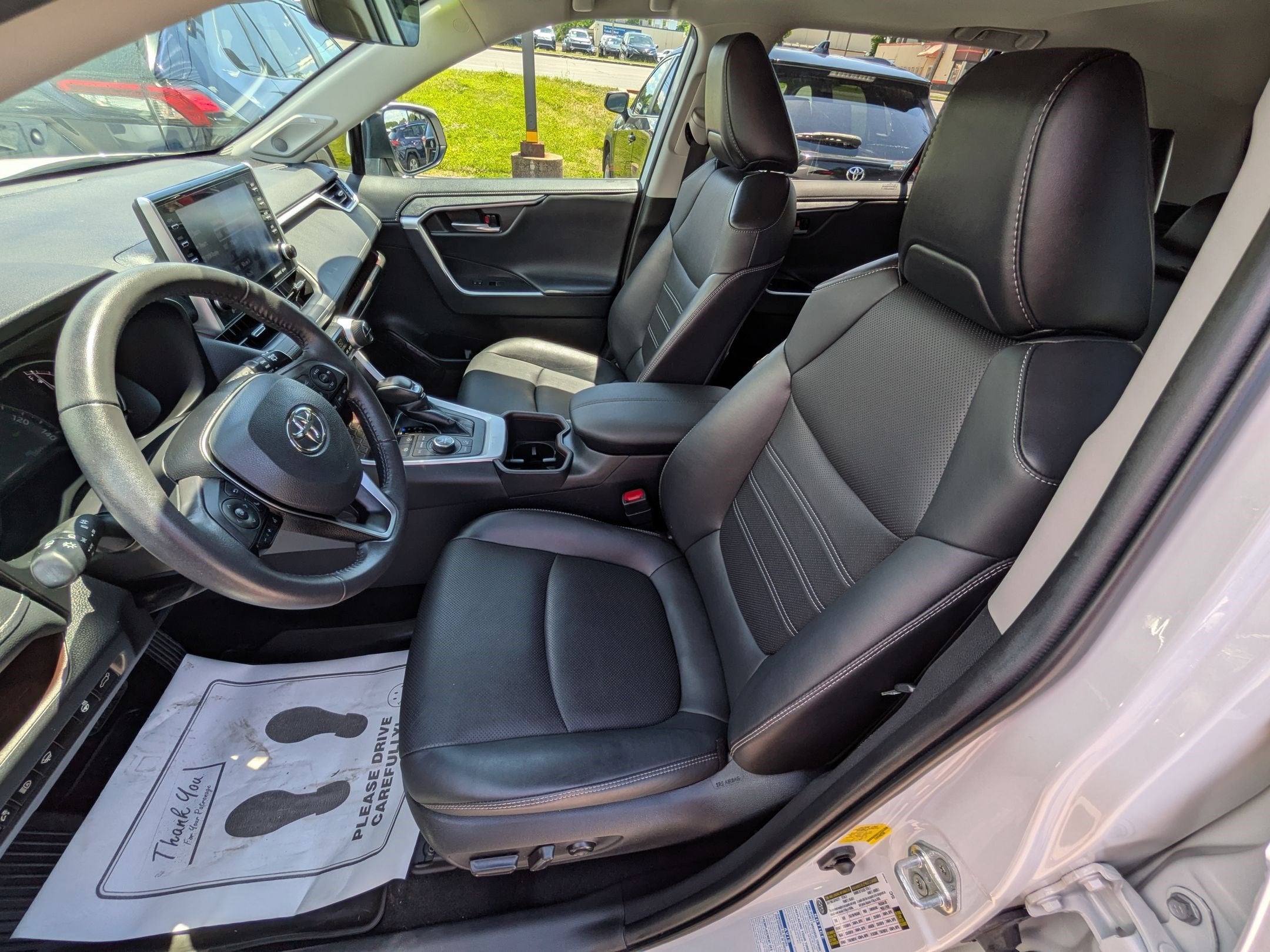 2022 Toyota RAV4 Limited w/ Cold Weather Pkg