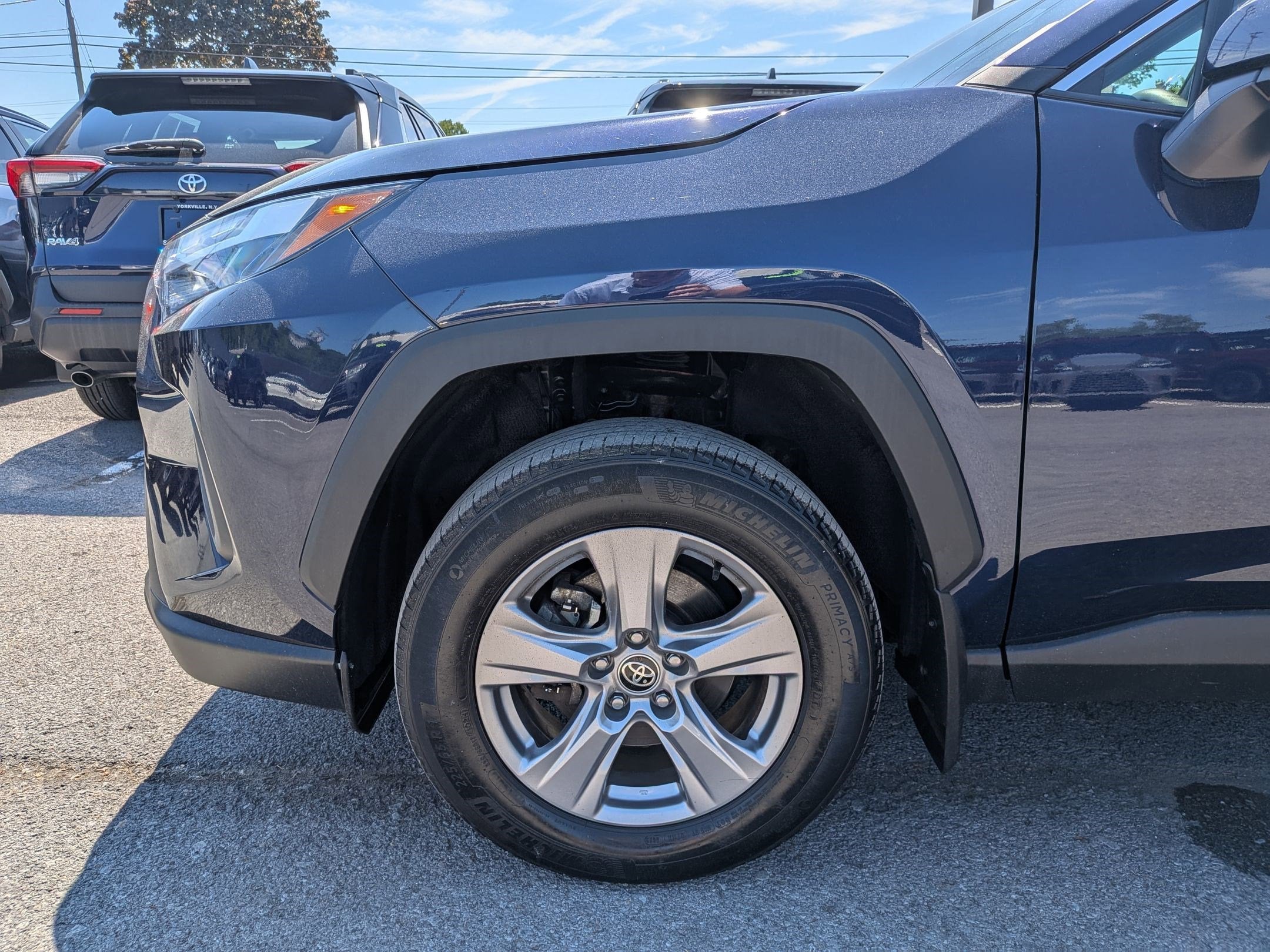 2022 Toyota RAV4 XLE w/ Convenience & Cold Weather Pkg