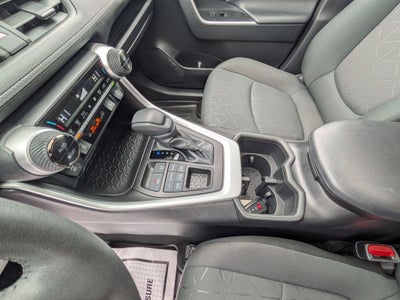 2023 Toyota RAV4 XLE w/ Convenience & Cold Weather Pkg