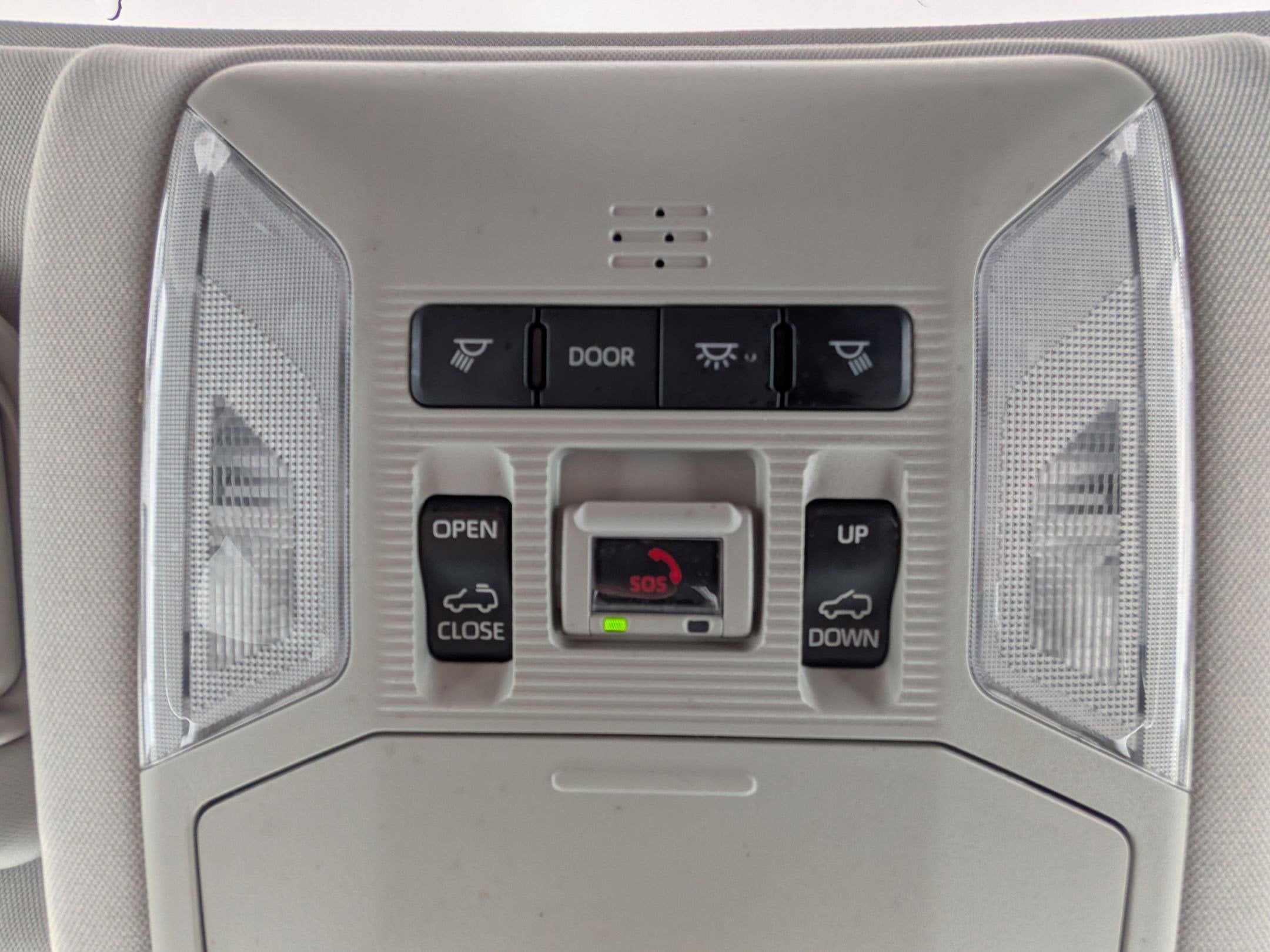 2023 Toyota RAV4 XLE w/ Convenience & Cold Weather Pkg