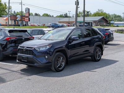 2021 Toyota RAV4 XLE w/ Convenience & Cold Weather Pkg