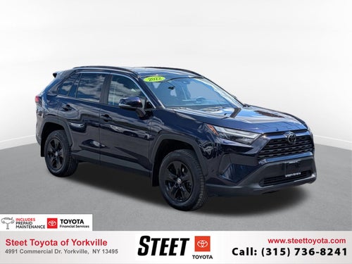 2022 Toyota RAV4 XLE w/ Convenience & Cold Weather Pkg