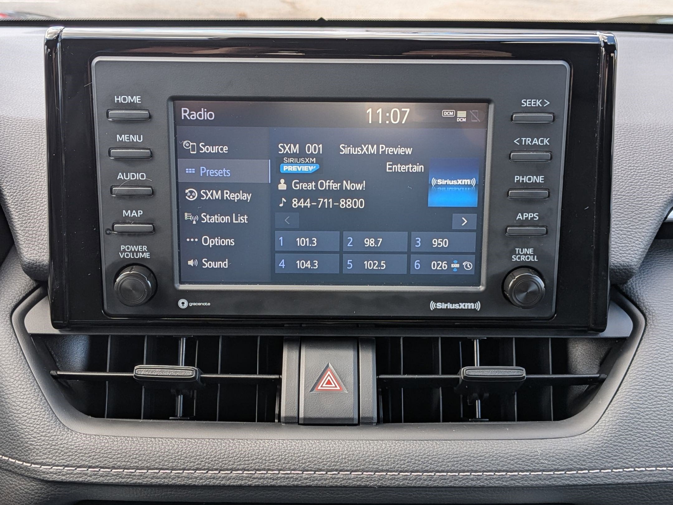 2022 Toyota RAV4 XLE w/ Convenience & Cold Weather Pkg