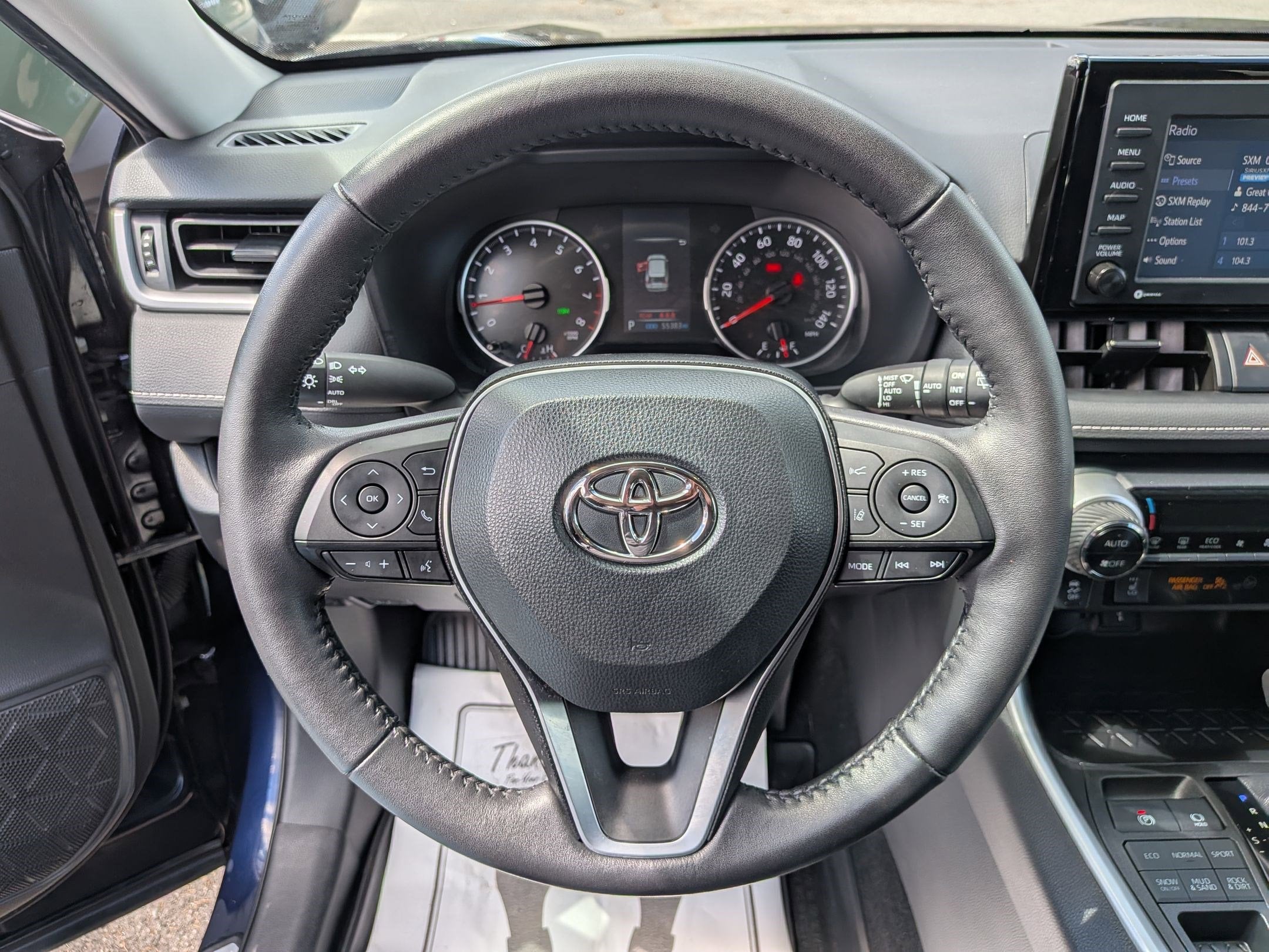 2022 Toyota RAV4 XLE w/ Convenience & Cold Weather Pkg