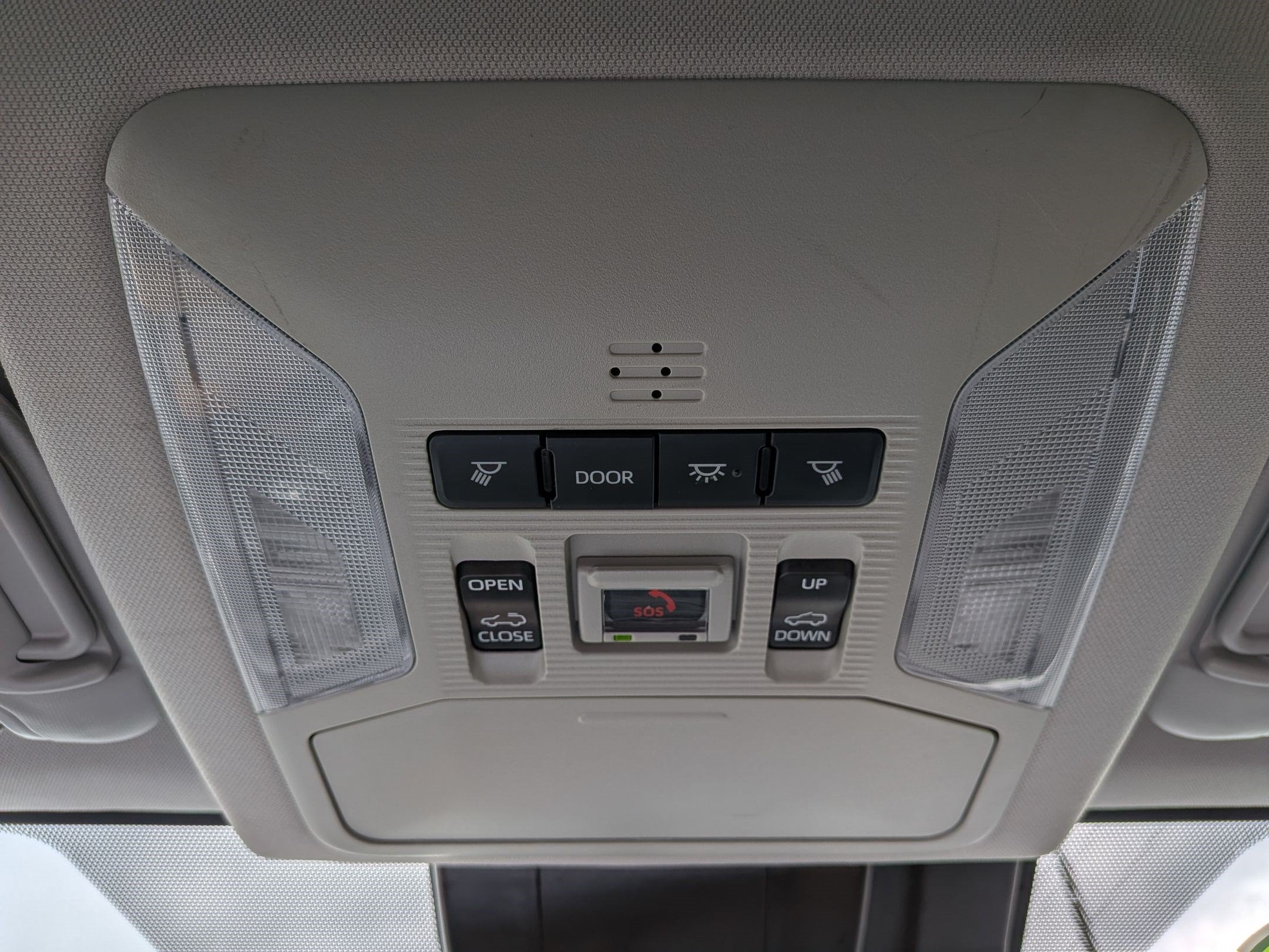 2023 Toyota RAV4 XLE w/ Convenience & Cold Weather Pkg