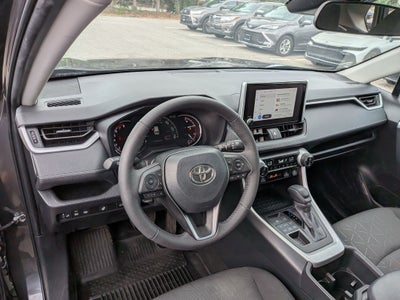 2023 Toyota RAV4 XLE w/ Convenience & Cold Weather Pkg