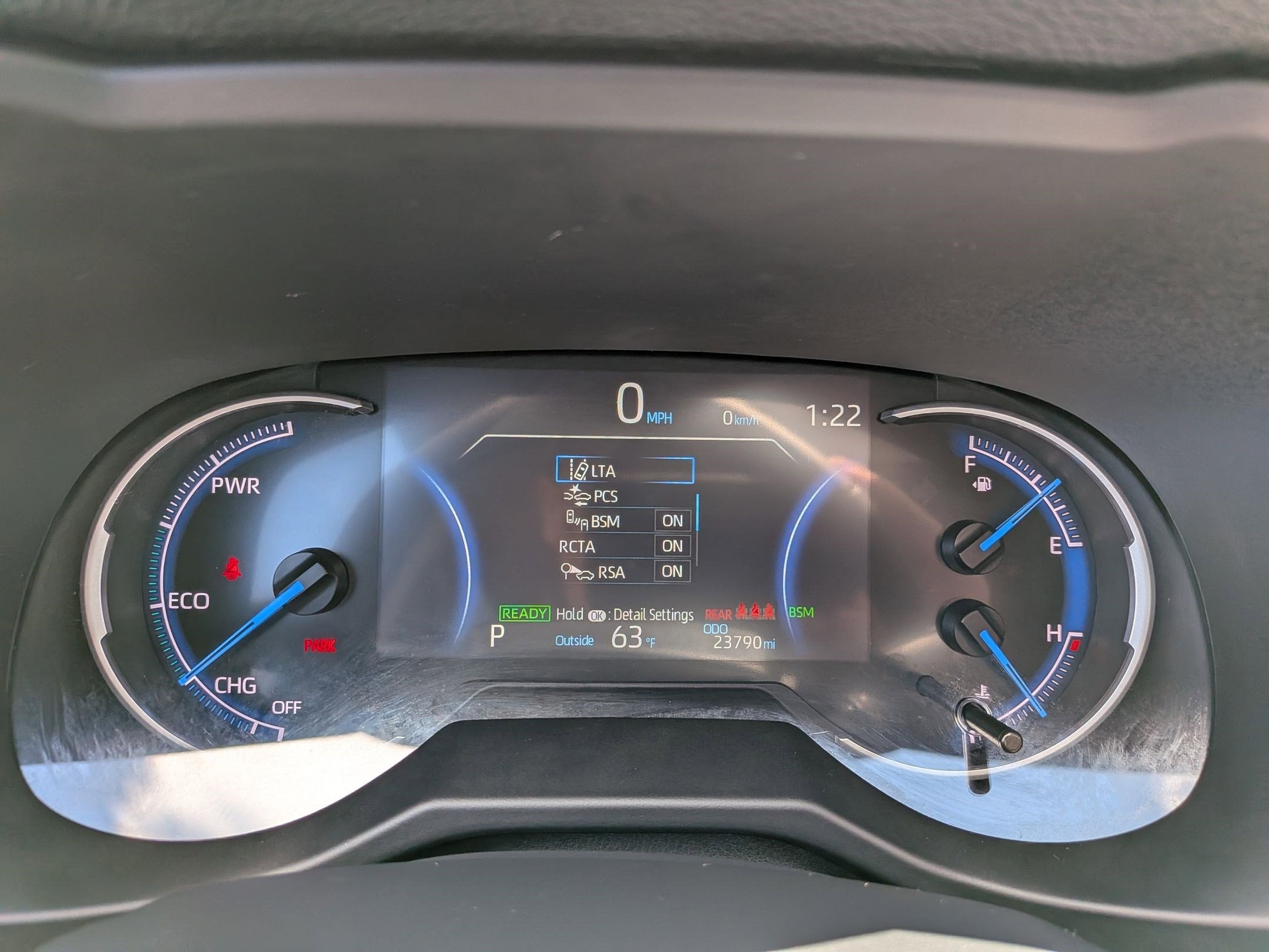 2023 Toyota RAV4 Hybrid XLE w/ Convenience & Cold Weather Pkg