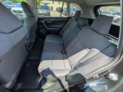 2020 Toyota RAV4 Hybrid XLE w/ Cold Weather Pkg