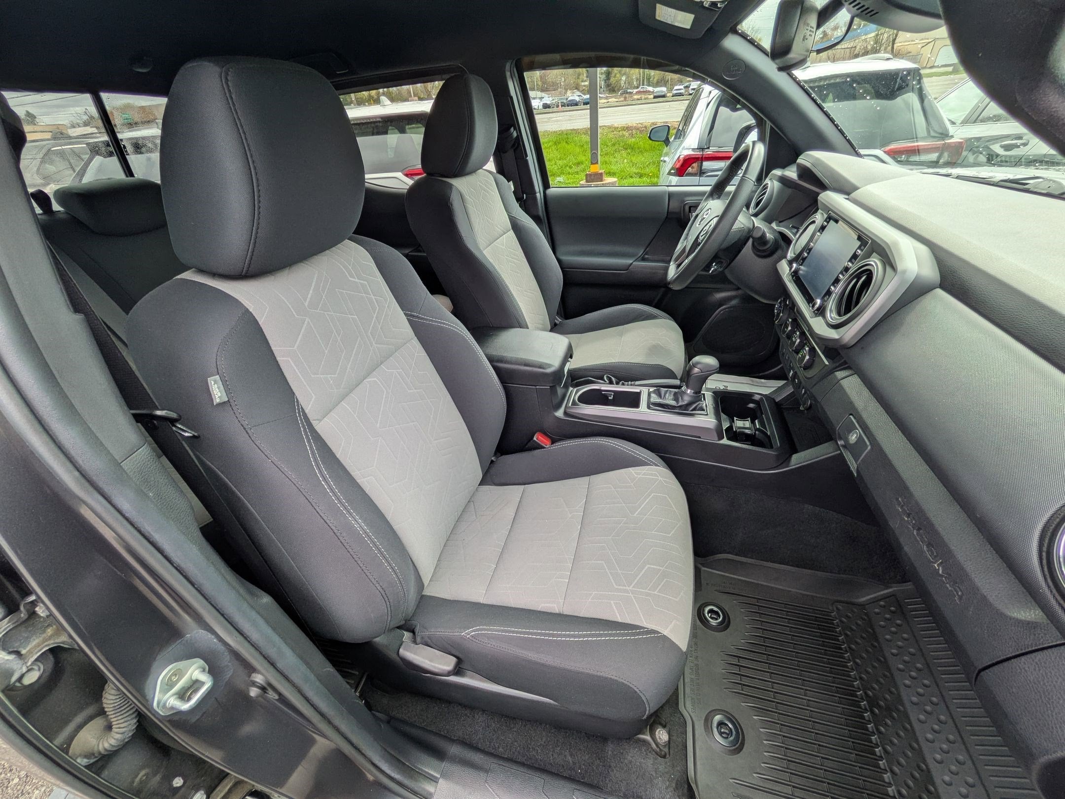 2021 Toyota Tacoma TRD Off-Road w/ Tech Pkg V6