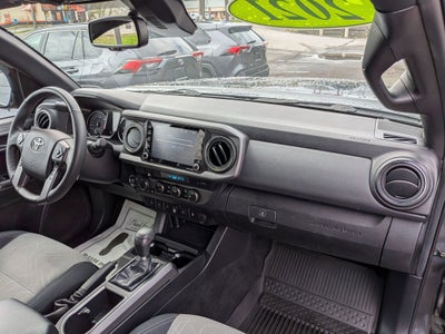 2021 Toyota Tacoma TRD Off-Road w/ Tech Pkg V6