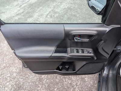 2021 Toyota Tacoma TRD Off-Road w/ Tech Pkg V6