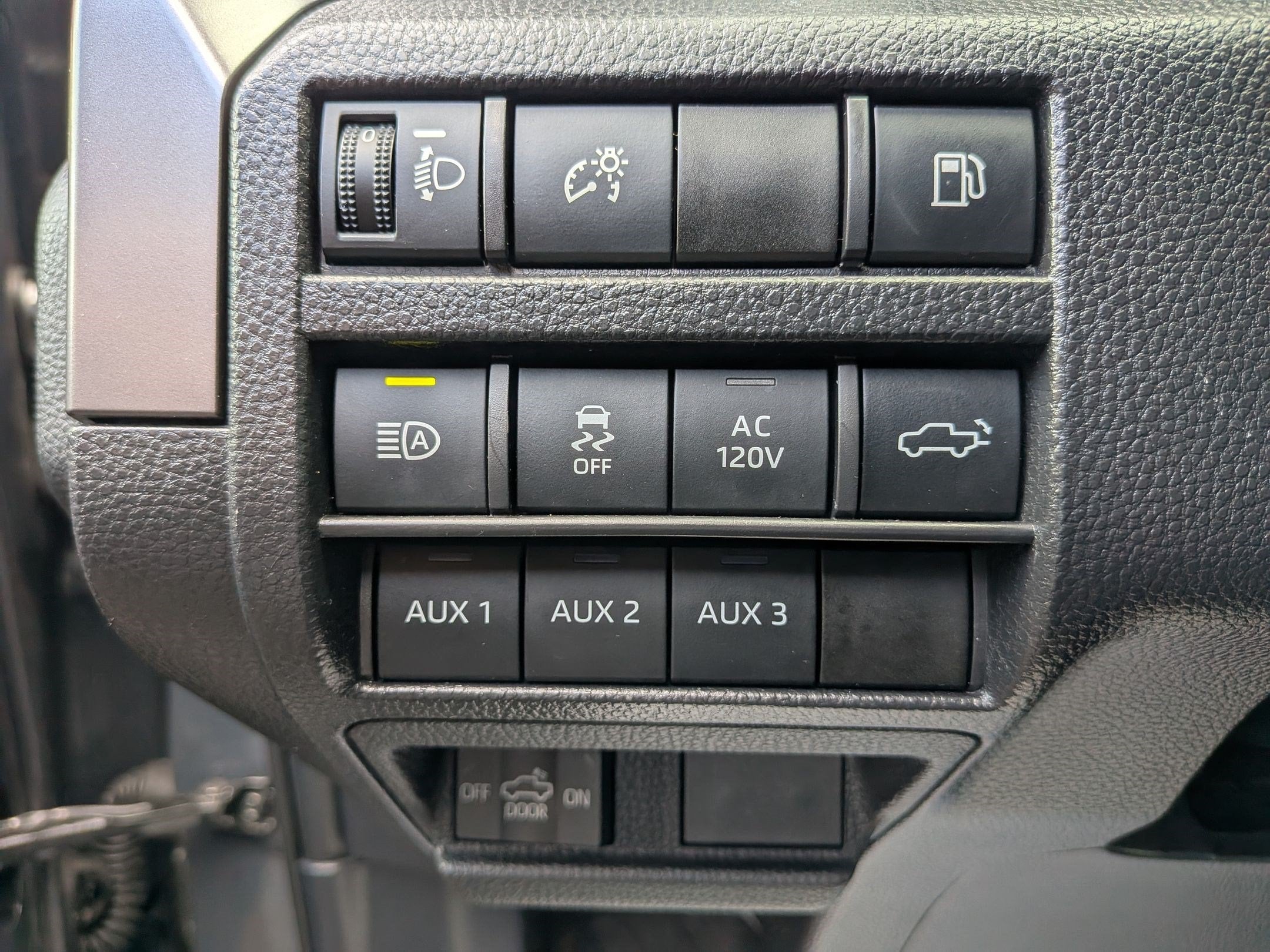 2025 Toyota Tacoma Hybrid TRD Off Road