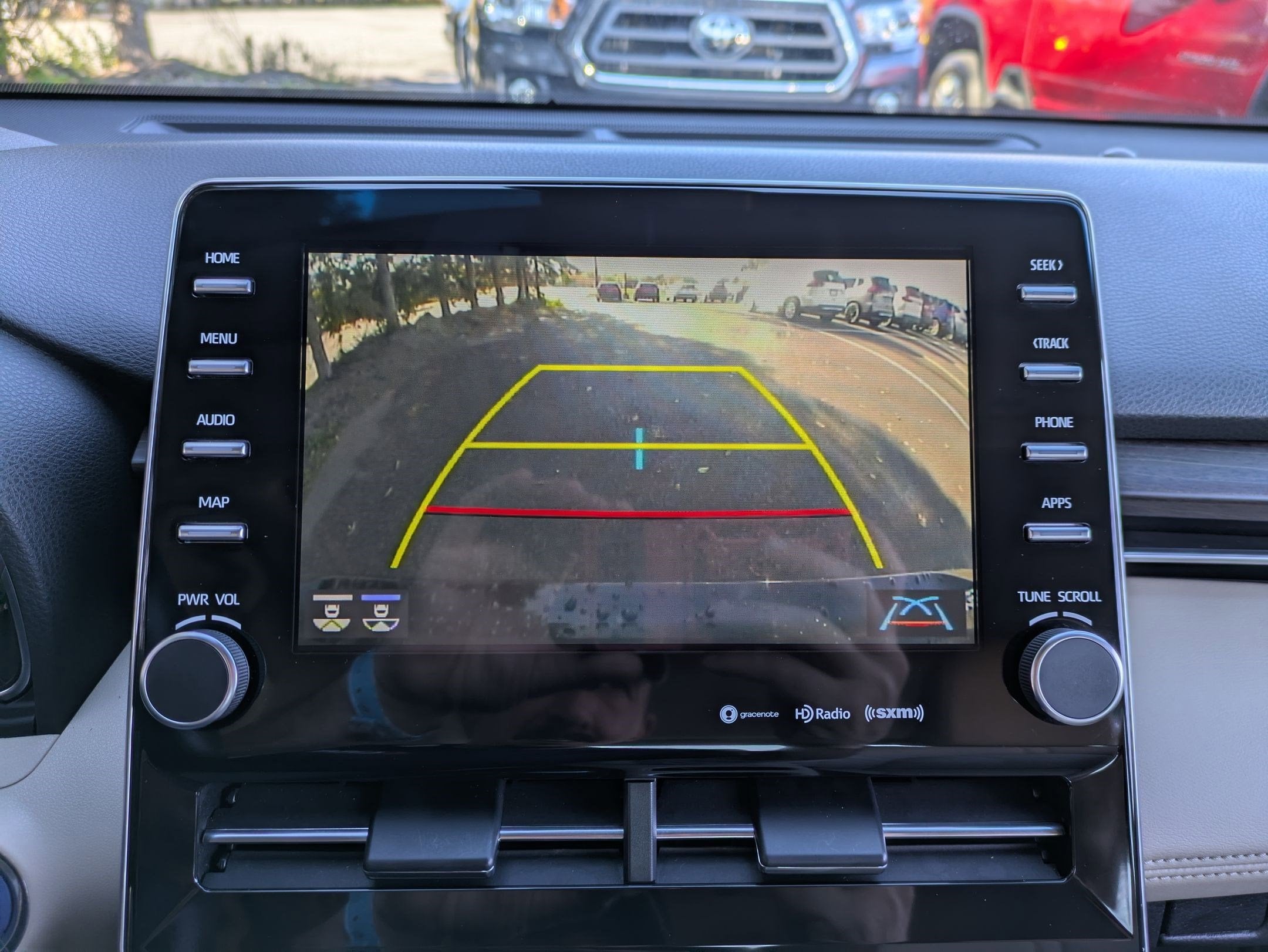 2021 Toyota Avalon Hybrid XLE Plus