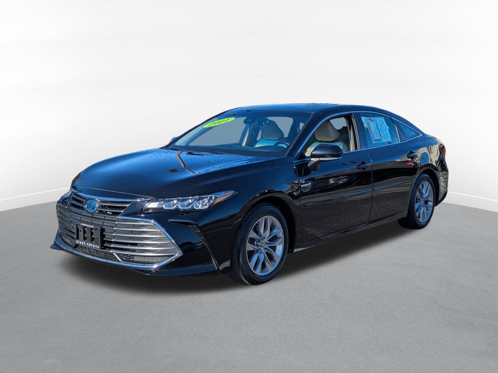 2021 Toyota Avalon Hybrid XLE Plus