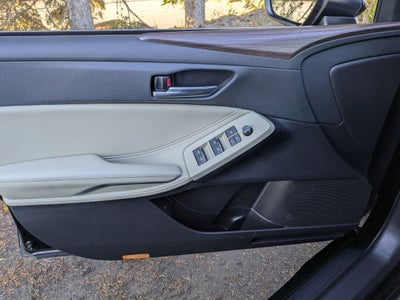 2021 Toyota Avalon Hybrid XLE Plus