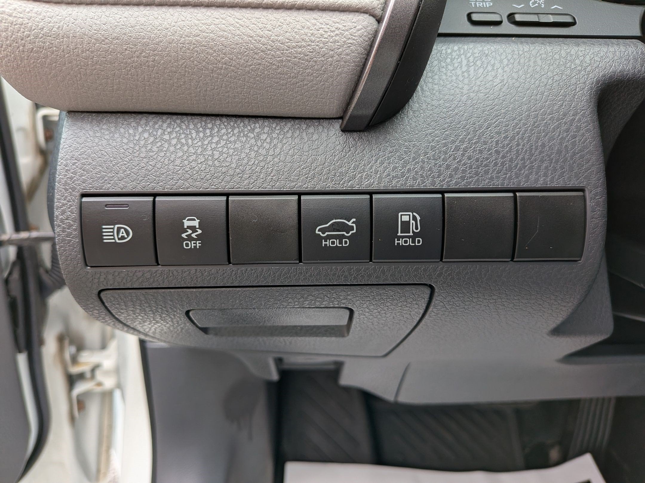 2022 Toyota Camry LE AWD