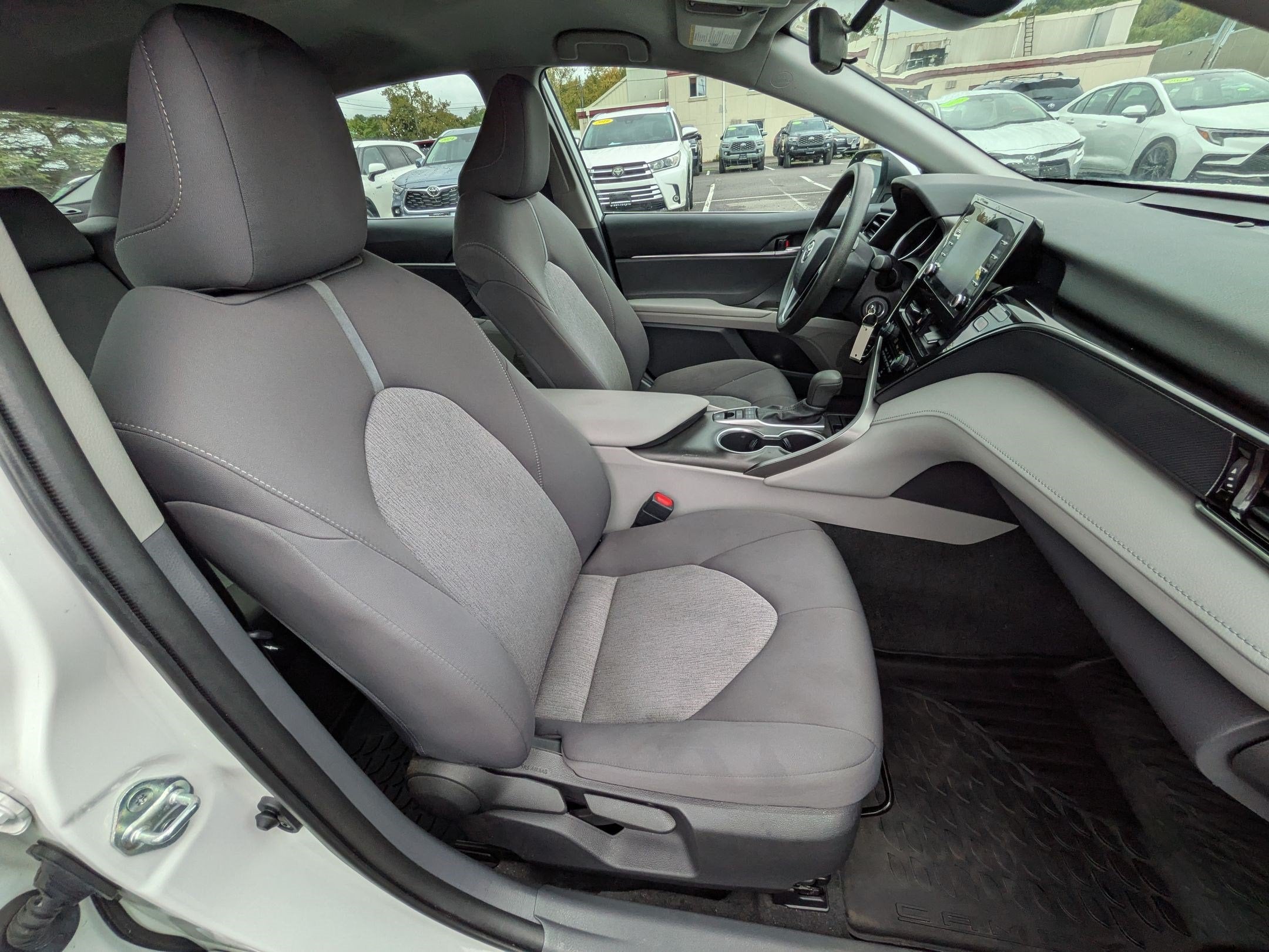 2022 Toyota Camry LE AWD