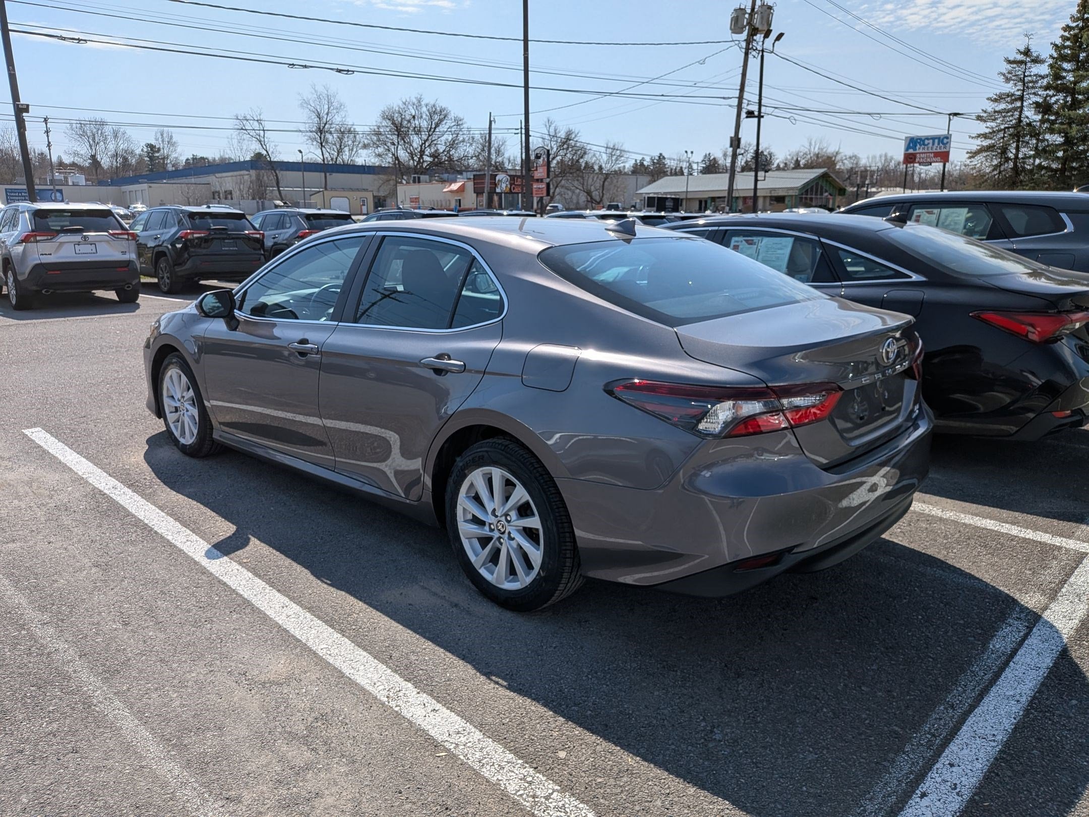 2022 Toyota Camry LE w/ Cold Weather Pkg