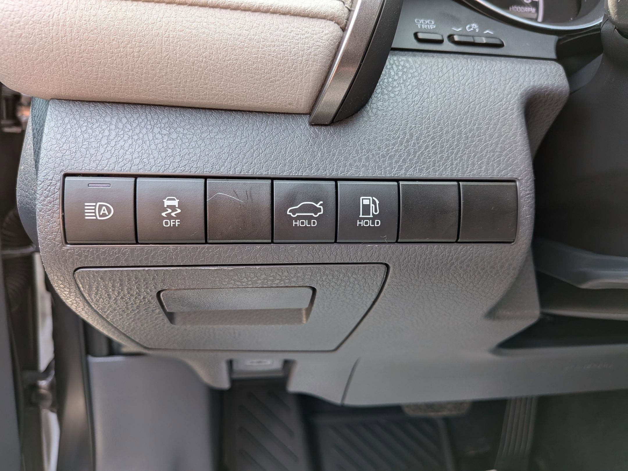 2022 Toyota Camry LE AWD