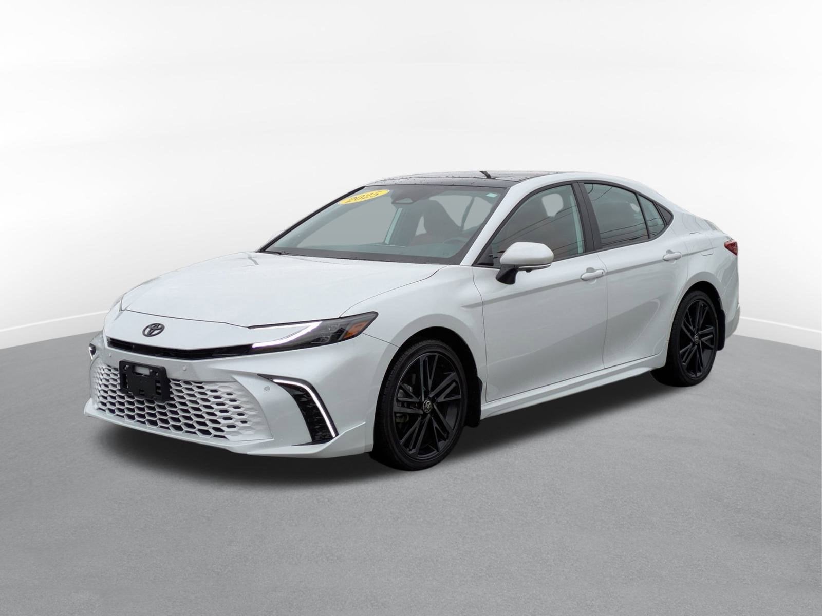 2025 Toyota Camry XSE w/ Premium Plus Pkg