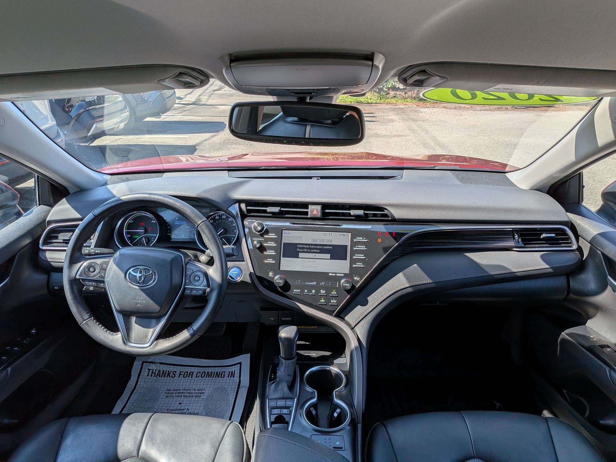 2020 Toyota Camry Hybrid XLE