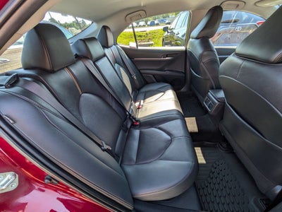 2020 Toyota Camry Hybrid XLE