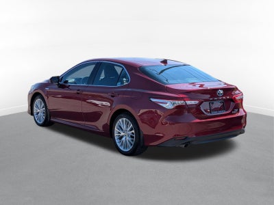 2020 Toyota Camry Hybrid XLE