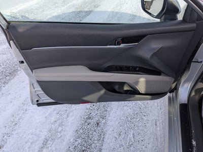 2022 Toyota Camry LE