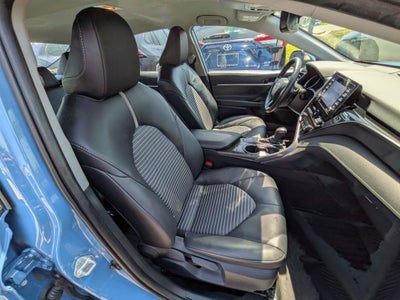 2023 Toyota Camry SE w/ Convenience & Cold Weather Pkg