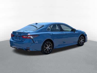 2023 Toyota Camry SE w/ Convenience & Cold Weather Pkg