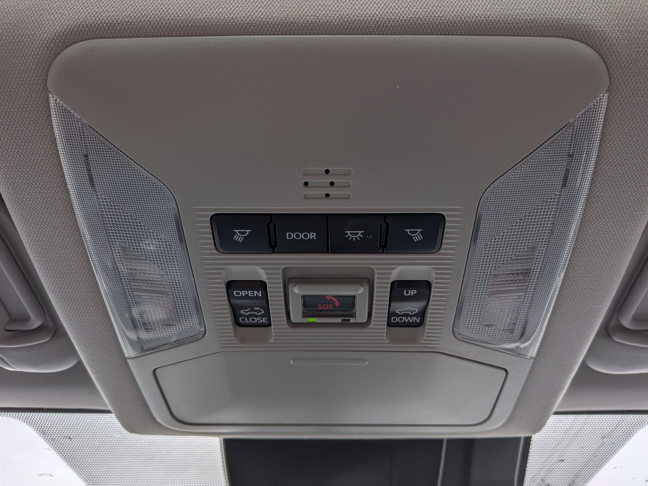 2022 Toyota RAV4 Hybrid XLE Premium w/ Premium Weather Pkg